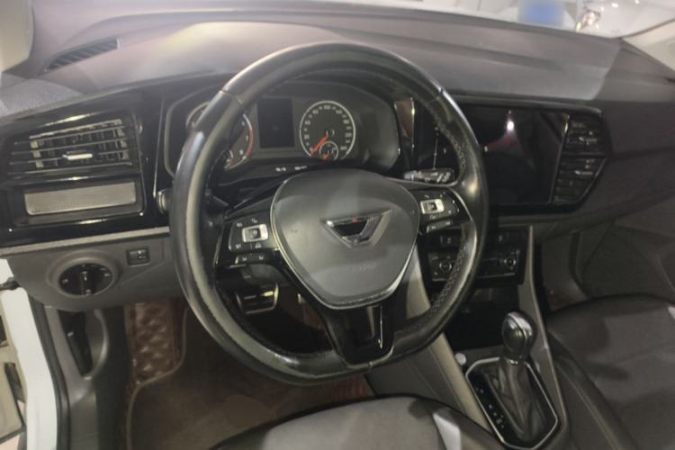 Used Jetta VS5 2019 280TSI Automatic Glory Edition Steering Wheel