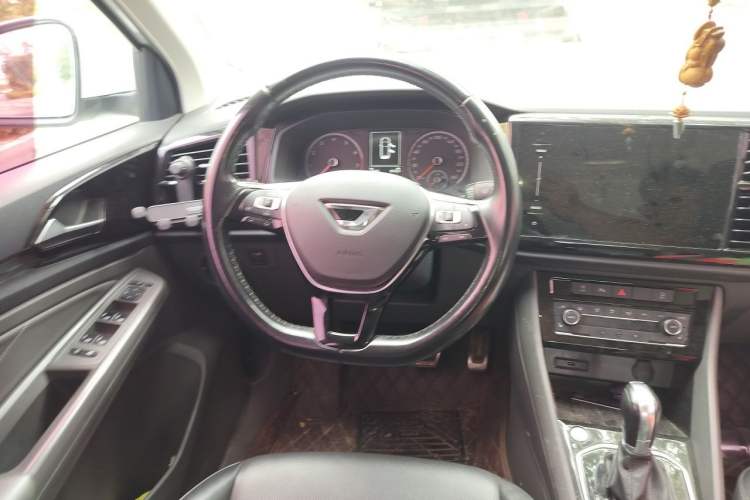 Used Jetta VS5 2019 280TSI Automatic Glory Edition Steering Wheel