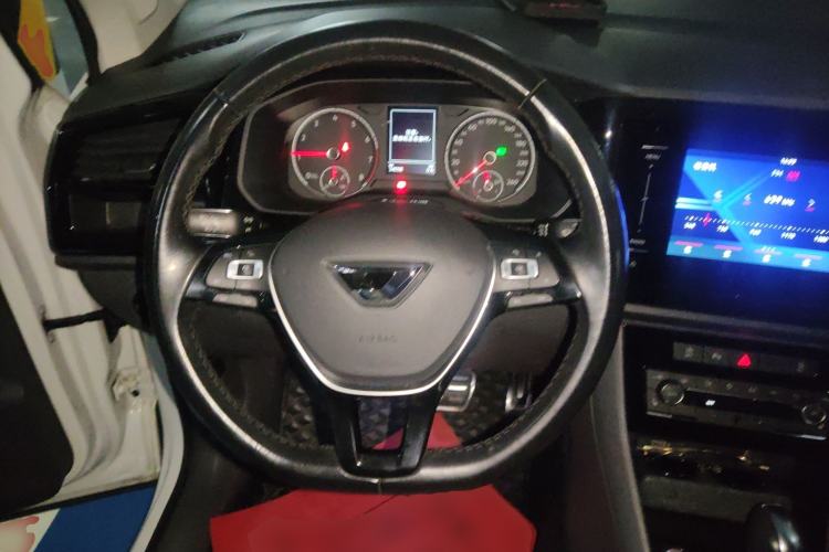 Used Jetta VS5 2019 280TSI Automatic Glory Edition Steering Wheel