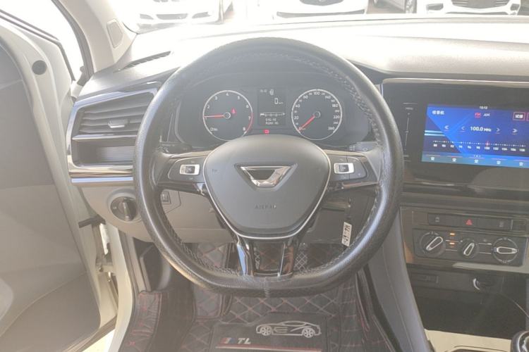 Used Jetta VS5 2019 280TSI Manual Entry-Level Model Steering Wheel