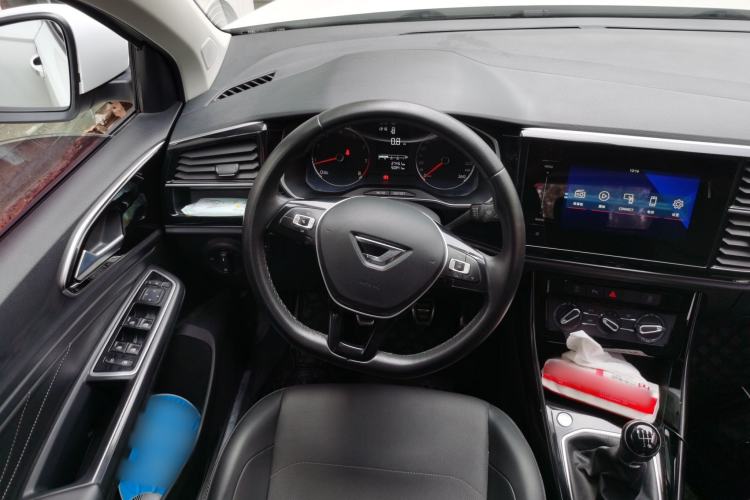 Used Jetta VS5 2019 280TSI Manual Enjoyment Model Steering Wheel