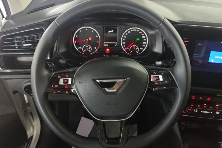 Used Jetta VS5 2019 280TSI Automatic Glory Edition Steering Wheel