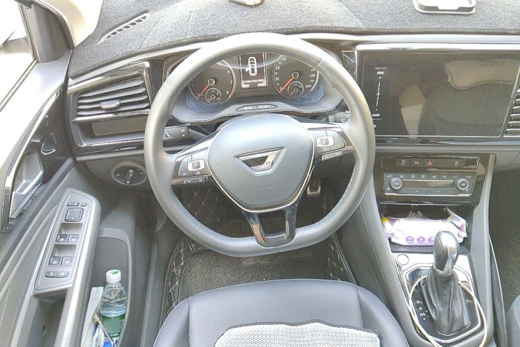 Used Jetta VS5 2019 280TSI Automatic Glory Edition Steering Wheel