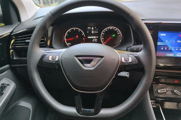 Used Jetta VS5 2019 280TSI Automatic Trend Model Steering Wheel