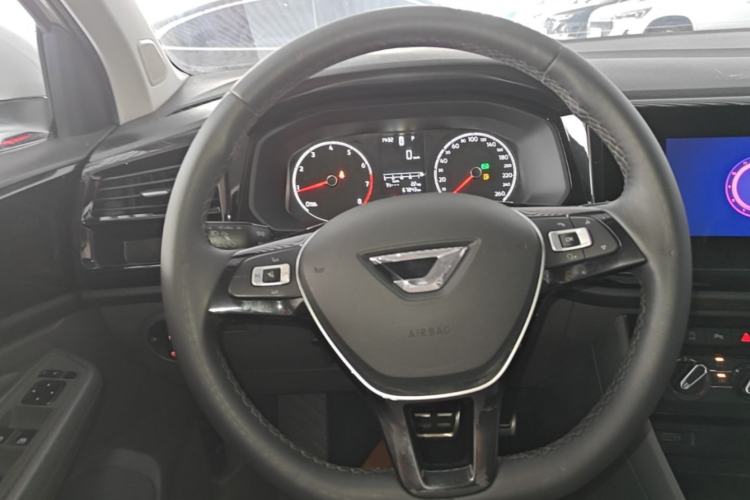 Used Jetta VS5 2019 280TSI Automatic Enjoyment Model Steering Wheel