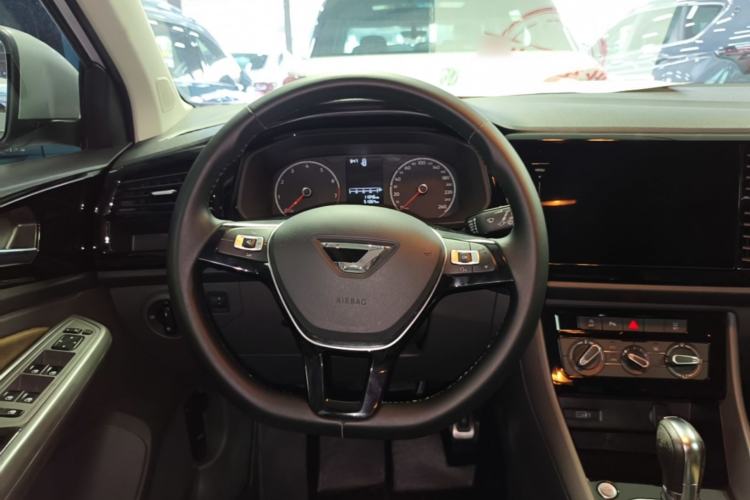 Used Jetta VS5 2019 280TSI Automatic Enjoyment Model Steering Wheel