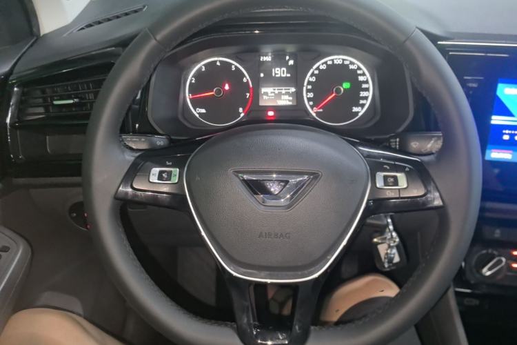 Used Jetta VS5 2019 280TSI Automatic Trend Model Steering Wheel