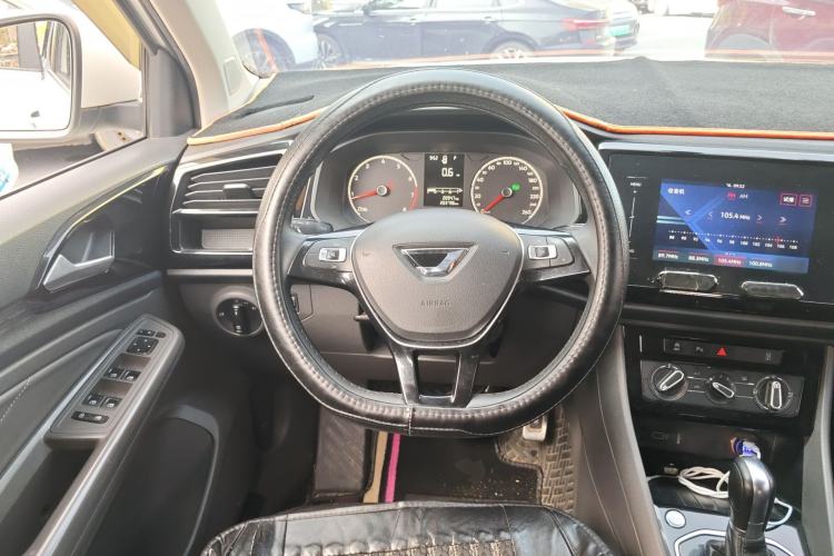 Used Jetta VS5 2019 280TSI Automatic Enjoyment Model Steering Wheel