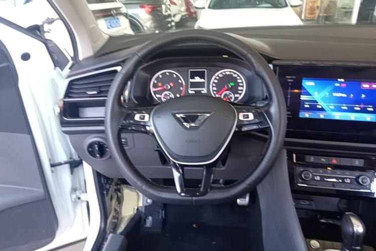Used Jetta VS5 2019 280TSI Automatic Glory Edition Steering Wheel
