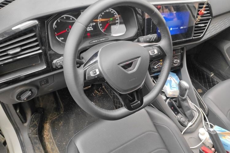 Used Jetta VS5 2019 280TSI Automatic Enjoyment Model Steering Wheel