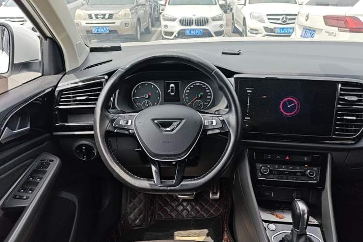 Used Jetta VS5 2019 280TSI Automatic Glory Edition Steering Wheel
