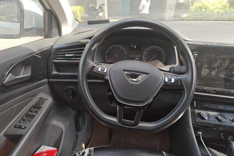Used Jetta VS5 2019 280TSI Automatic Trend Model Steering Wheel