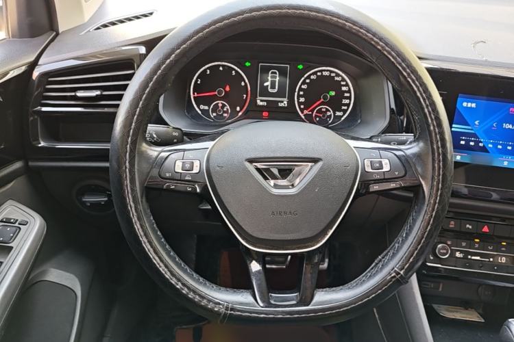 Used Jetta VS5 2019 280TSI Automatic Glory Edition Steering Wheel