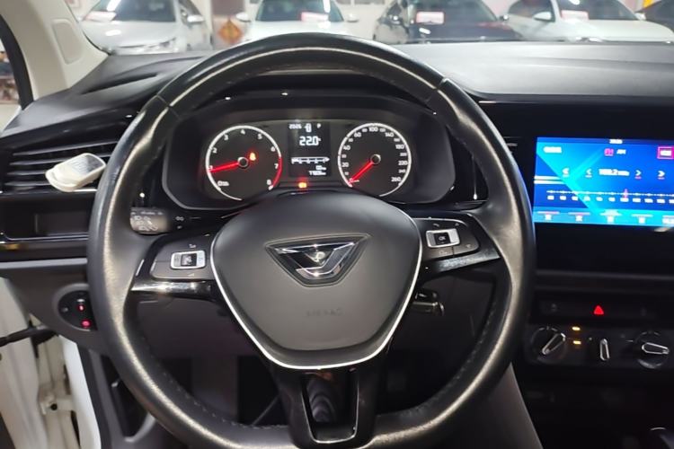 Used Jetta VS5 2019 280TSI Automatic Trend Model Steering Wheel