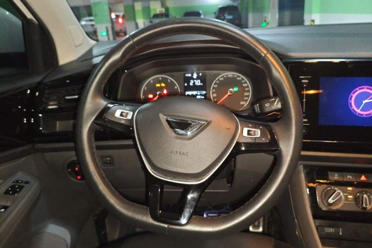 Used Jetta VS5 2019 280TSI Automatic Enjoyment Model Steering Wheel