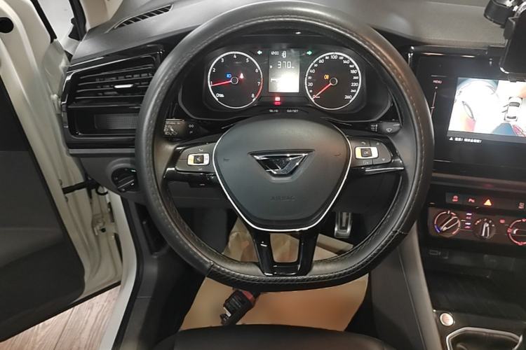 Used Jetta VS5 2019 280TSI Manual Enjoyment Model Steering Wheel