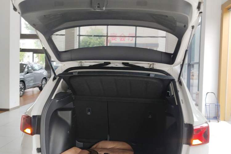 Used Jetta VS5 2019 280TSI Automatic Glory Edition Trunk