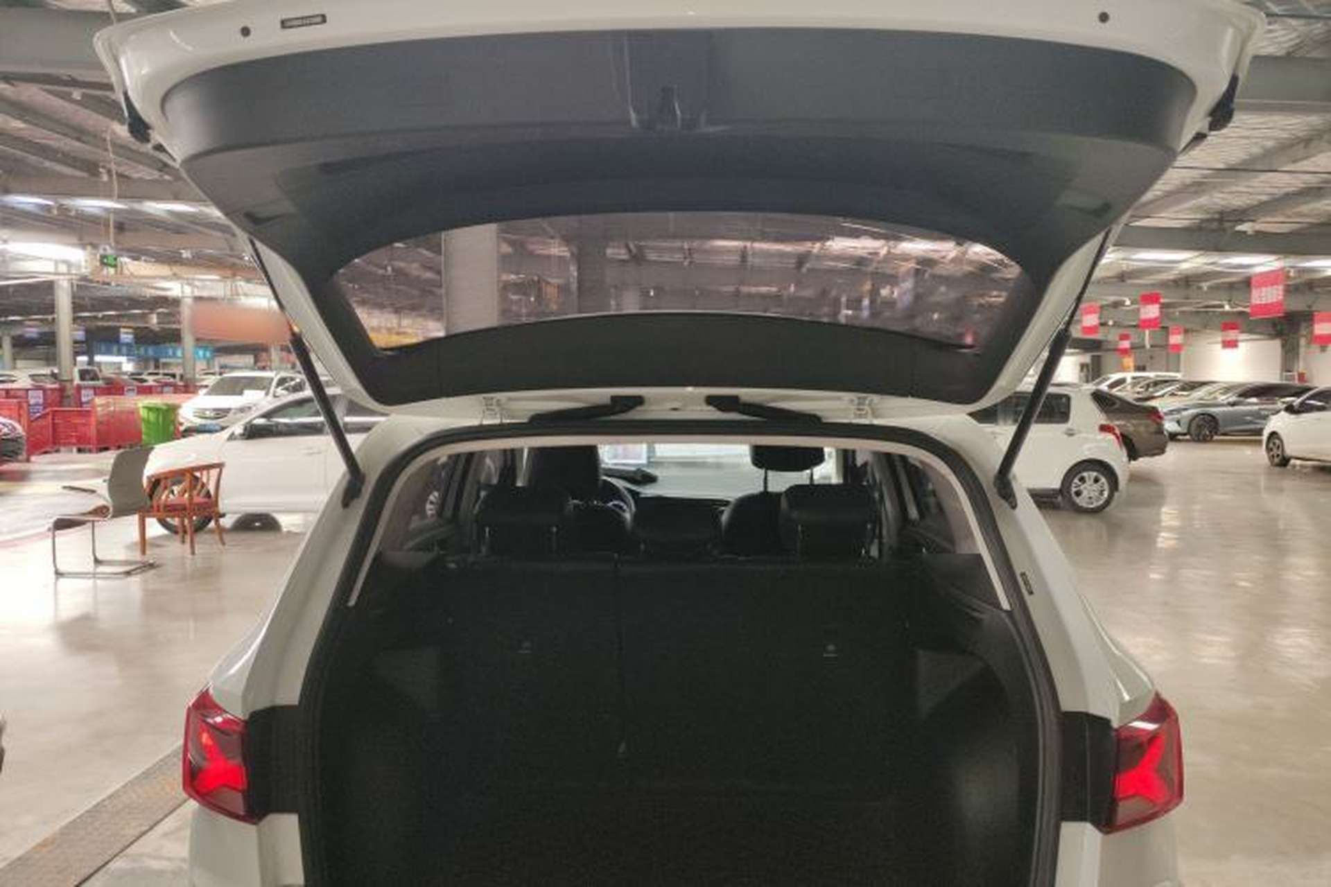 Used Jetta VS5 2019 280TSI Automatic Trend Model Trunk