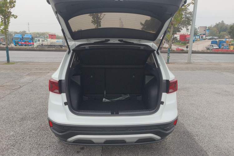 Used Jetta VS5 2019 280TSI Automatic Enjoyment Model Trunk