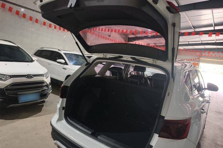 Used Jetta VS5 2019 280TSI Automatic Glory Edition Trunk