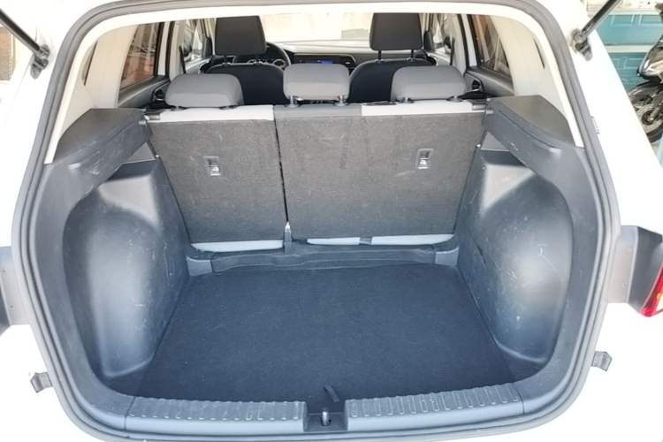 Used Jetta VS5 2019 280TSI Automatic Trend Model Trunk