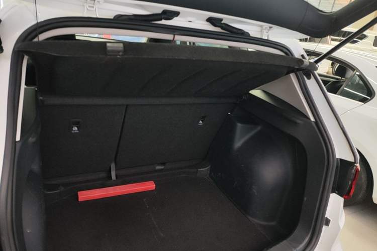Used Jetta VS5 2019 280TSI Automatic Enjoyment Model Trunk