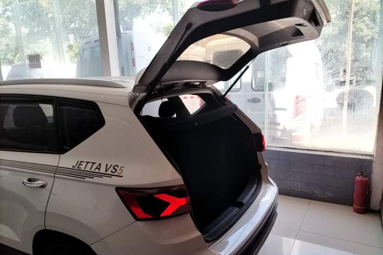 Used Jetta VS5 2019 280TSI Automatic Enjoyment Model Trunk