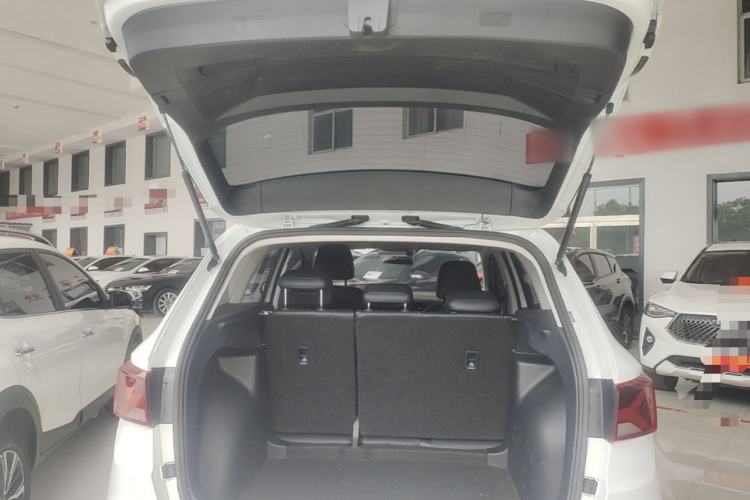 Used Jetta VS5 2019 280TSI Automatic Trend Model Trunk
