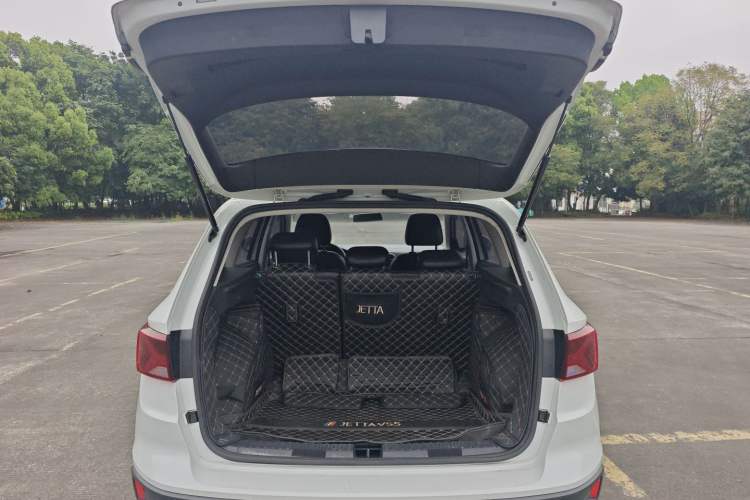 Used Jetta VS5 2019 280TSI Automatic Trend Model Trunk