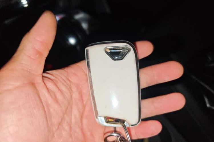 Used Jetta VS5 2019 280TSI Automatic Enjoyment Model Vehicle Key