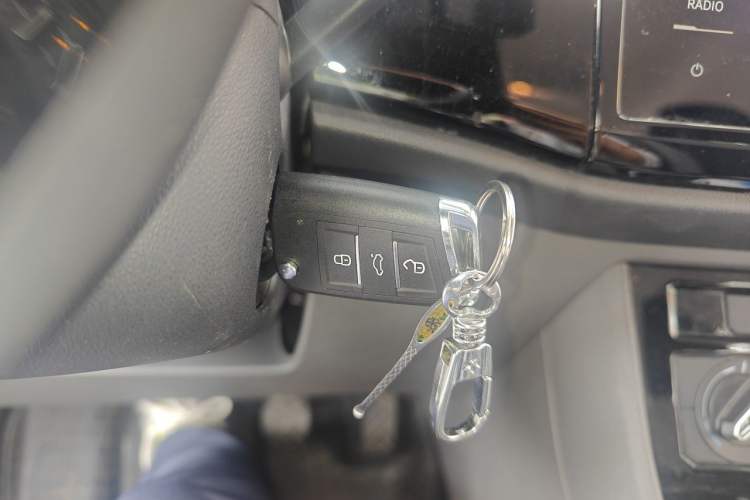 Used Jetta VS5 2019 280TSI Manual Entry-Level Model Vehicle Key