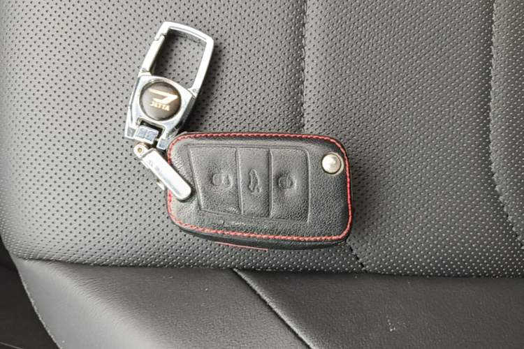 Used Jetta VS5 2019 280TSI Automatic Enjoyment Model Vehicle Key