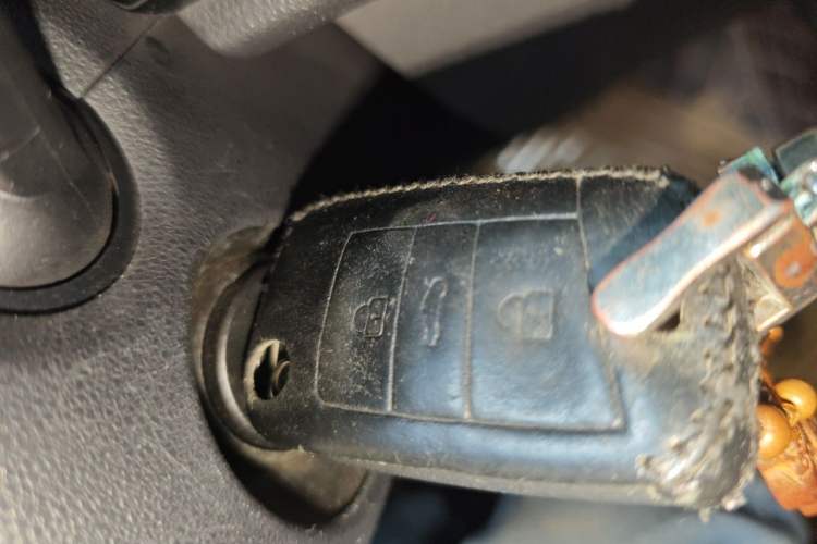 Used Jetta VS5 2019 280TSI Automatic Trend Model Vehicle Key