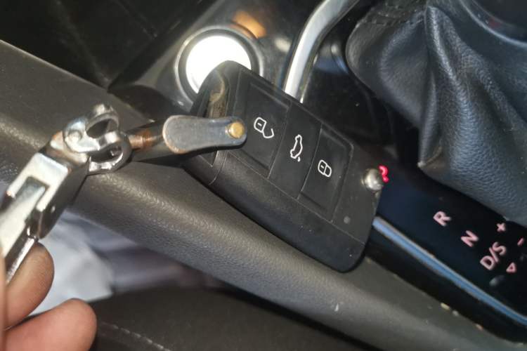 Used Jetta VS5 2019 280TSI Automatic Enjoyment Model Vehicle Key