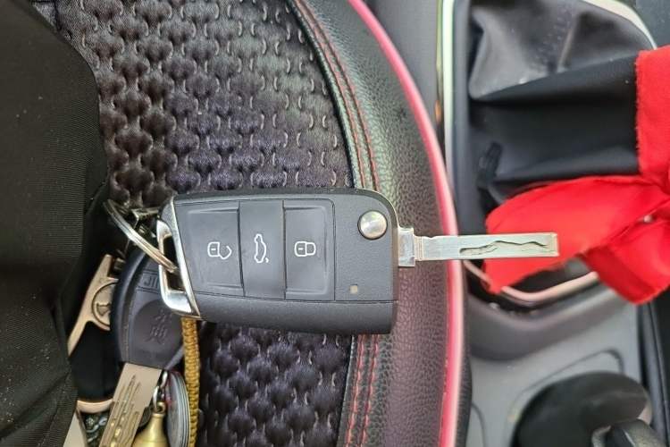 Used Jetta VS5 2019 280TSI Manual Entry-Level Model Vehicle Key