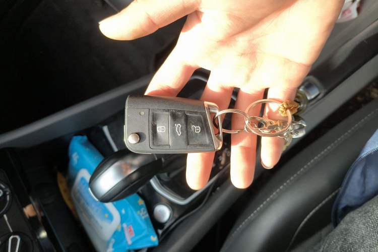Used Jetta VS5 2019 280TSI Automatic Enjoyment Model Vehicle Key
