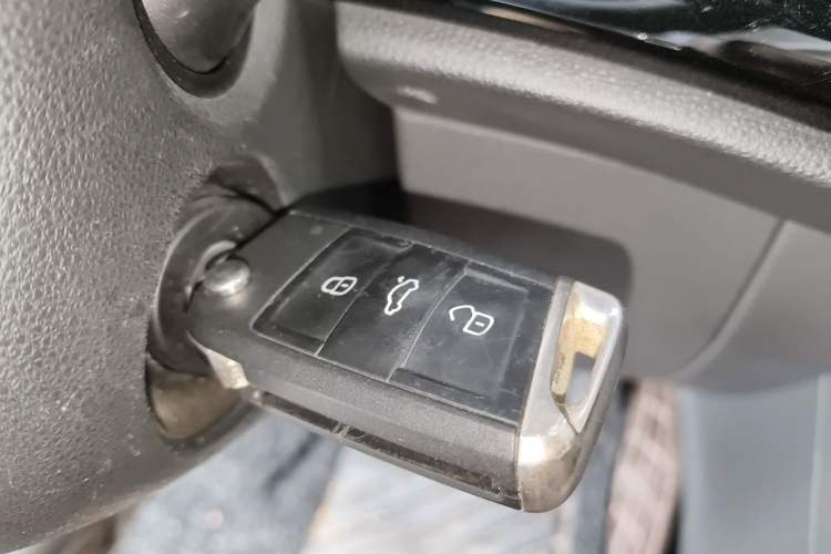 Used Jetta VS5 2019 280TSI Automatic Trend Model Vehicle Key