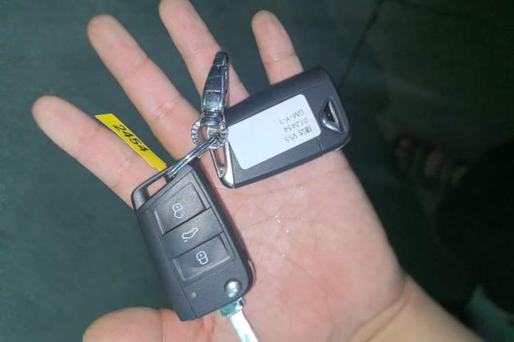 Used Jetta VS5 2019 280TSI Automatic Trend Model Vehicle Key
