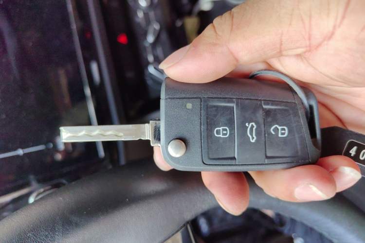 Used Jetta VS5 2019 280TSI Manual Entry-Level Model Vehicle Key