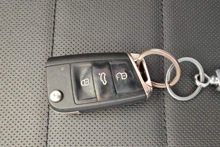 Used Jetta VS5 2019 280TSI Automatic Enjoyment Model Vehicle Key