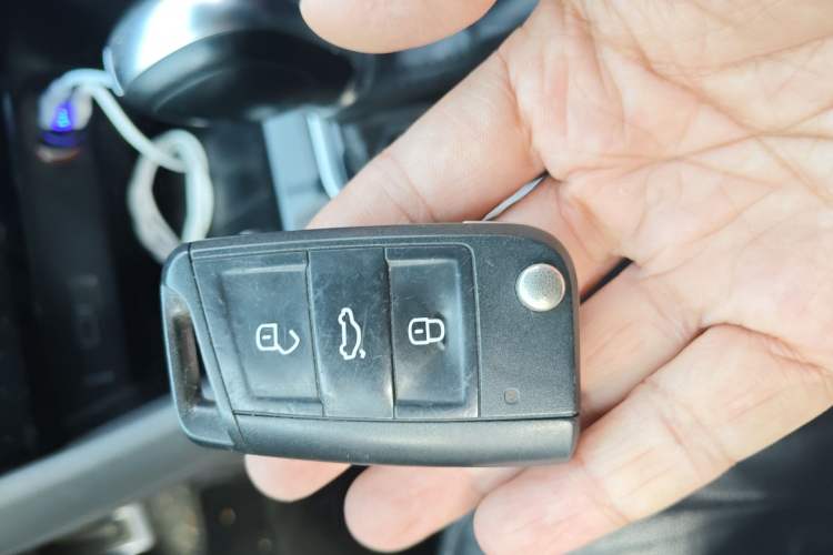 Used Jetta VS5 2019 280TSI Automatic Enjoyment Model Vehicle Key