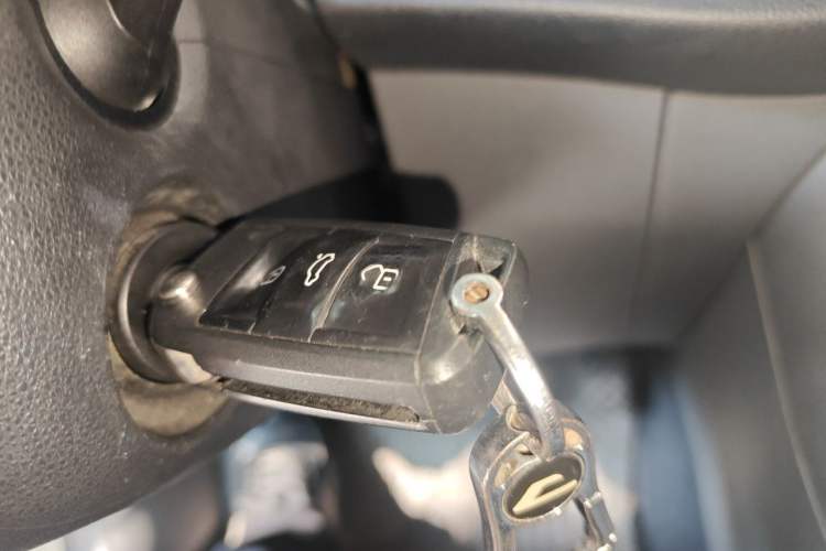 Used Jetta VS5 2019 280TSI Automatic Trend Model Vehicle Key