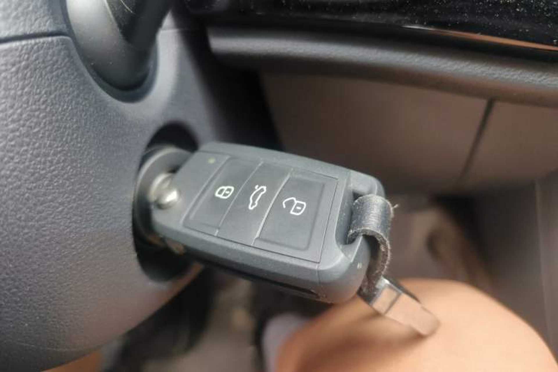 Used Jetta VS5 2019 280TSI Automatic Trend Model Vehicle Key