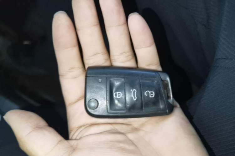 Used Jetta VS5 2019 280TSI Automatic Enjoyment Model Vehicle Key