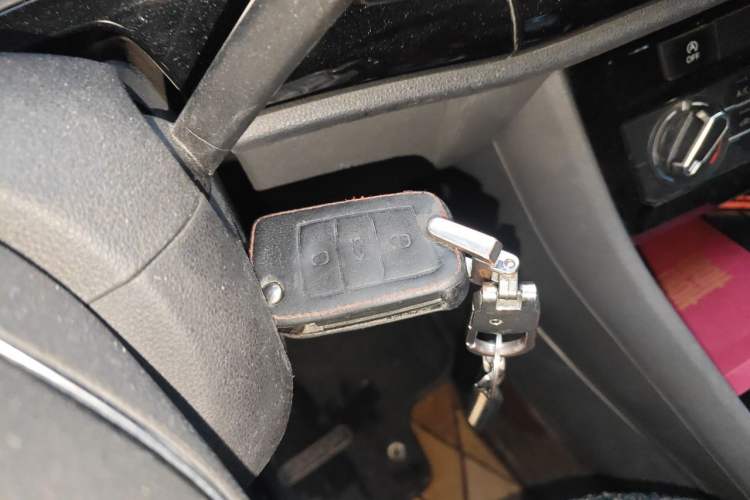 Used Jetta VS5 2019 280TSI Manual Entry-Level Model Vehicle Key