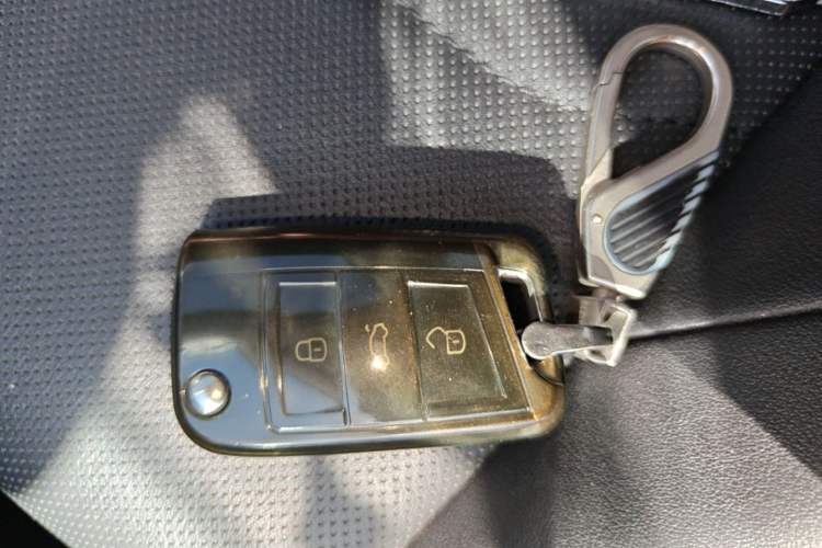 Used Jetta VS5 2019 280TSI Automatic Enjoyment Model Vehicle Key