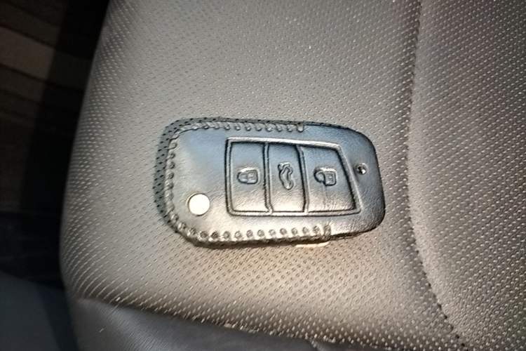 Used Jetta VS5 2019 280TSI Automatic Enjoyment Model Vehicle Key