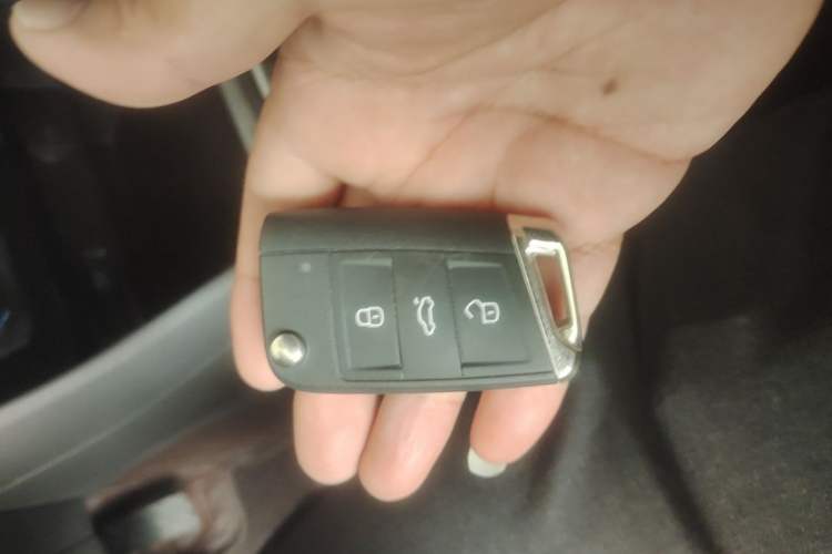 Used Jetta VS5 2019 280TSI Automatic Trend Model Vehicle Key
