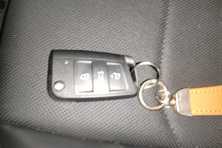 Used Jetta VS5 2019 280TSI Manual Enjoyment Model Vehicle Key