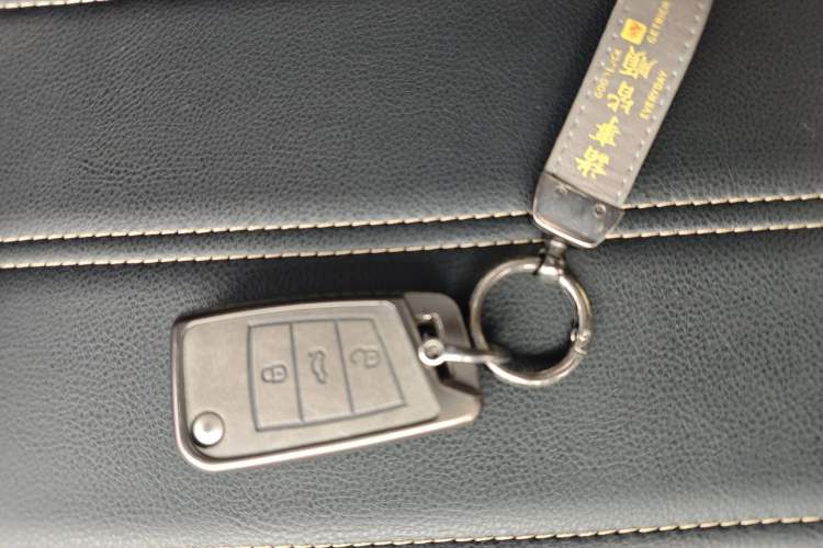 Used Jetta VS5 2019 280TSI Automatic Trend Model Vehicle Key